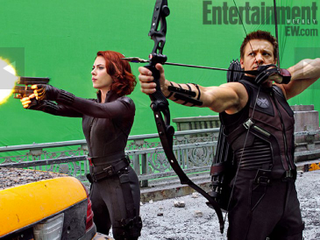 Illustration for article titled New Avengers photos show off the growing Iron Man/Captain America rivalry